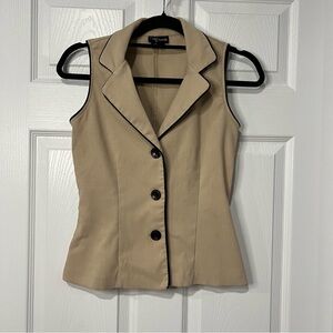 Y2K style Fitted Button Beige Vest By My Michelle 🤎🖤🤎